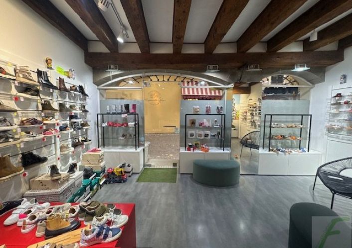 à vendre Local commercial Chambery