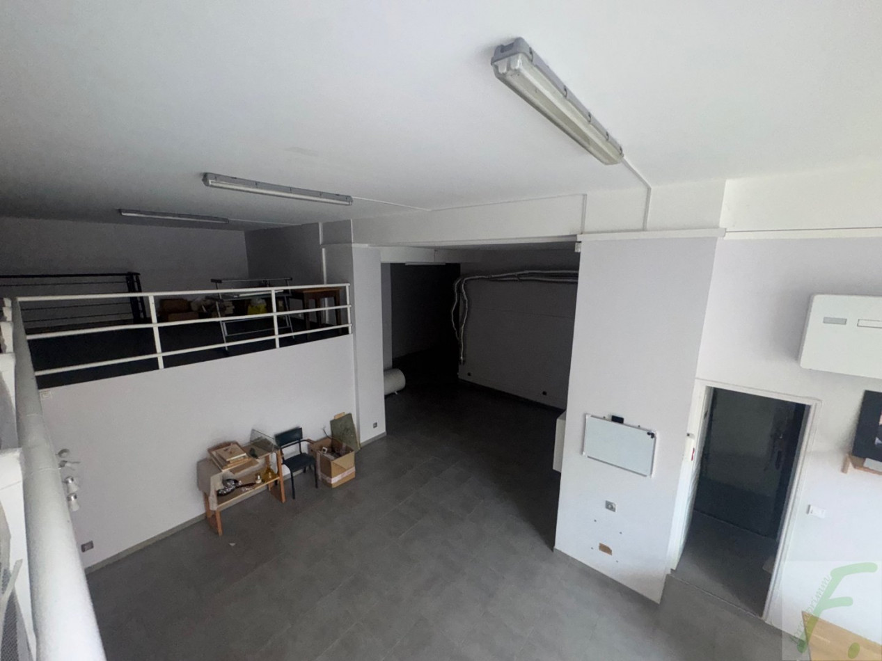 à louer Local commercial Aix Les Bains - Photo 6