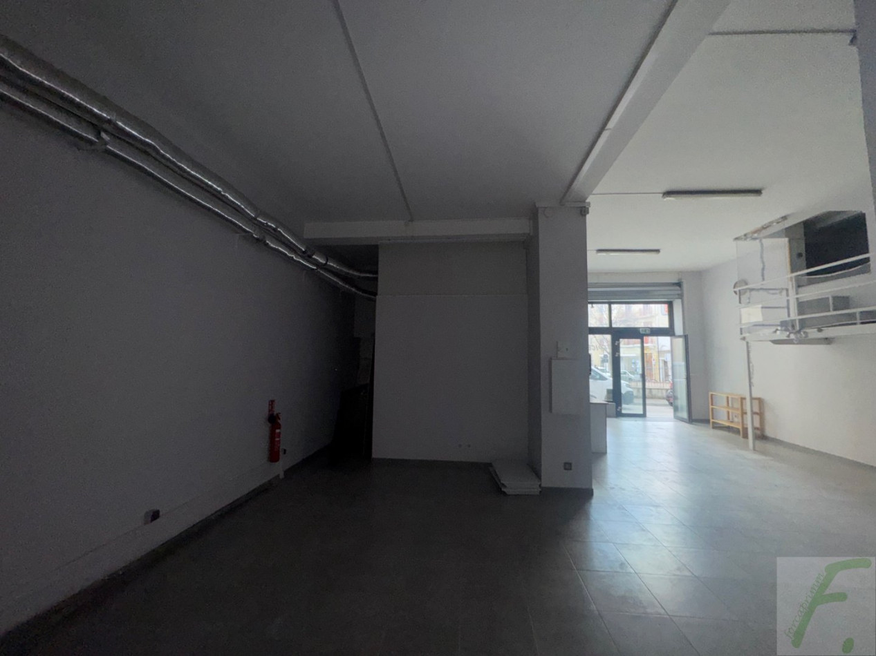 à louer Local commercial Aix Les Bains - Photo 2