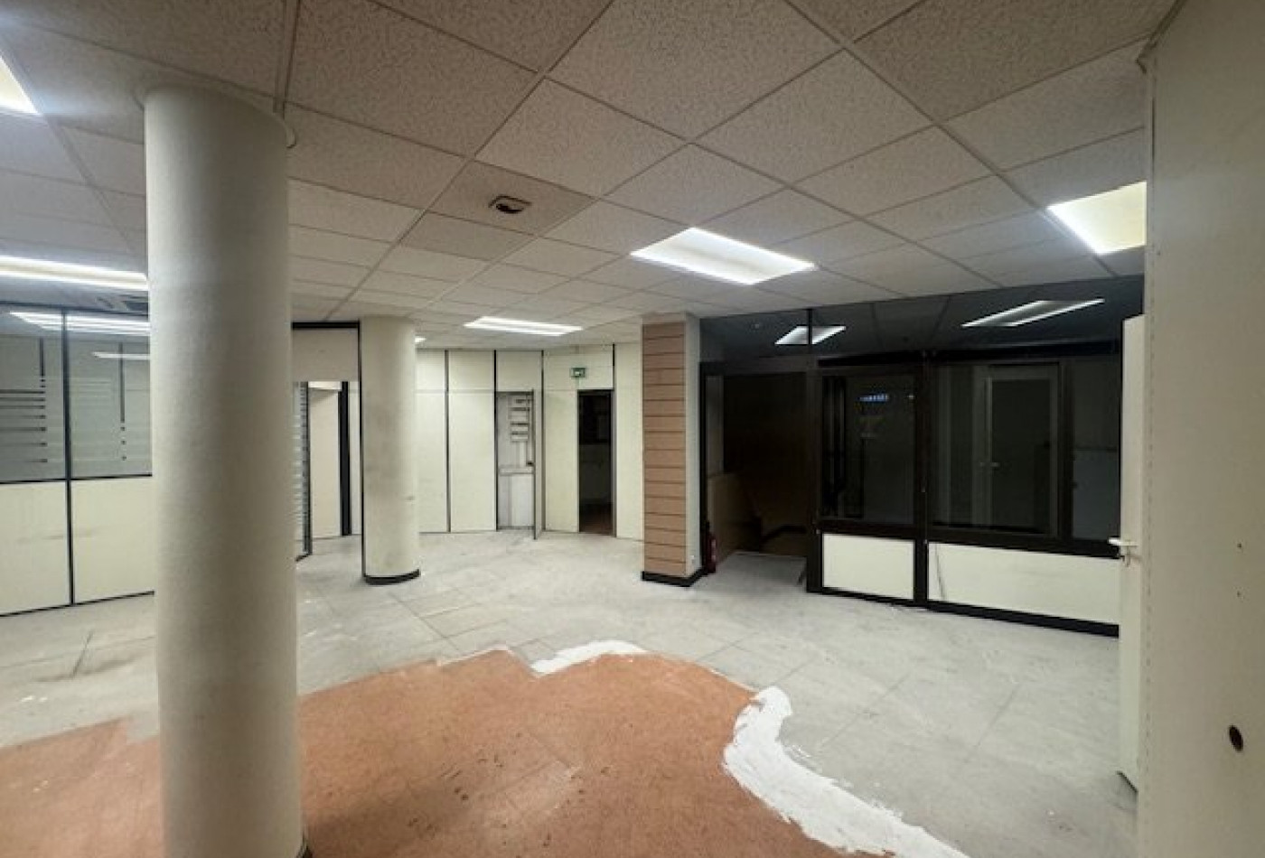 vente Local commercial Chambery - Photo 2