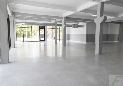 location Entrepot Froges