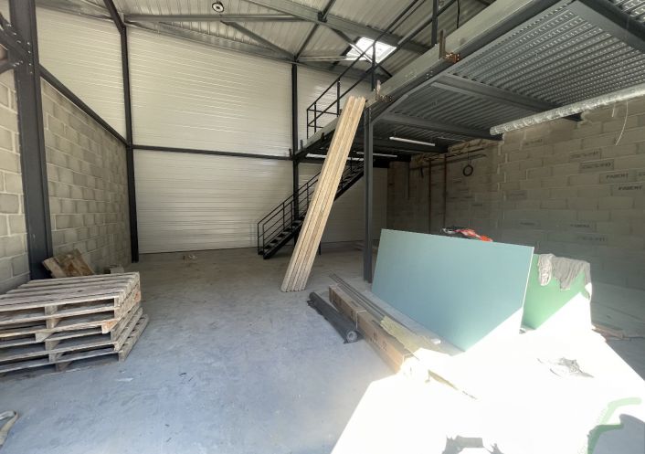 à louer Entrepots et bureaux Domene