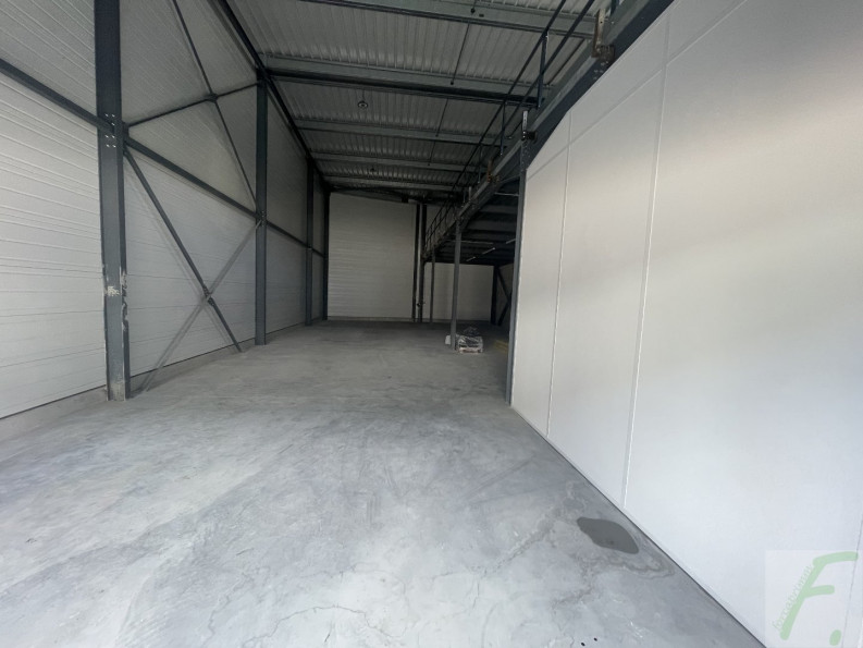 location Entrepots et bureaux Domene - Photo 7