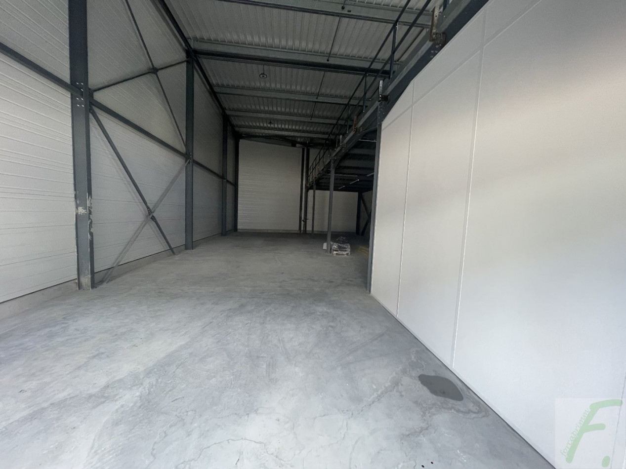 à louer Entrepots et bureaux Domene - Photo 7