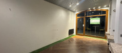 location Local commercial Chambery