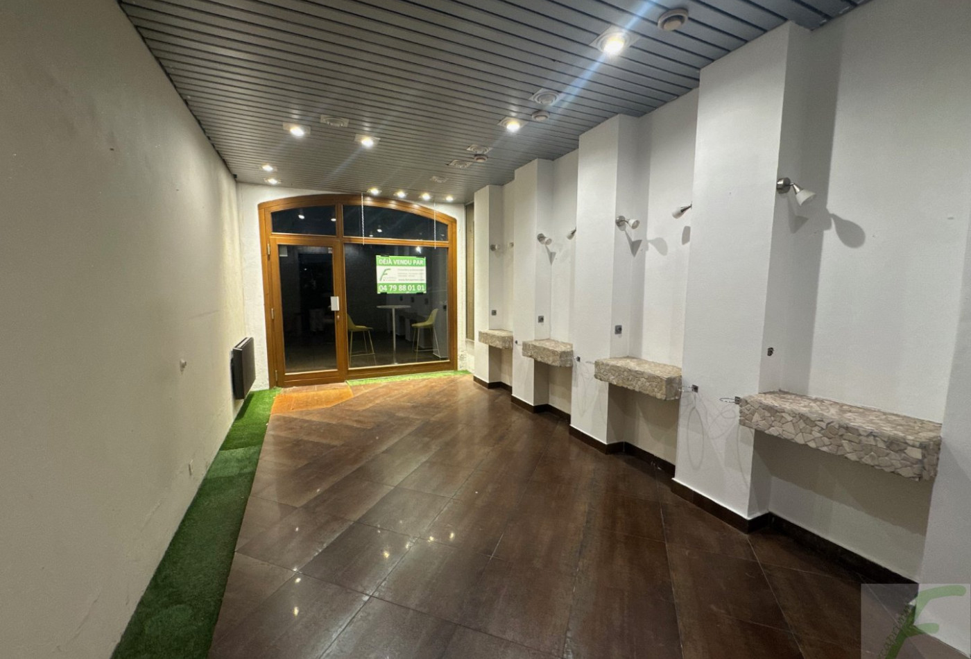 location Local commercial Chambery - Photo 4