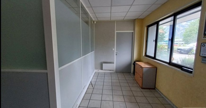 location Local industriel Montmelian
