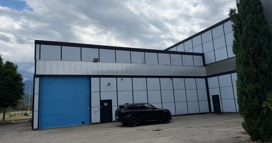 location Local industriel Montmelian