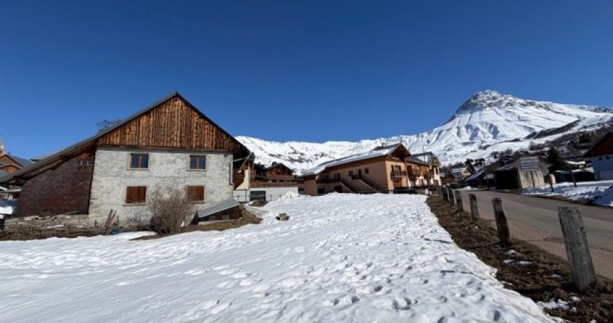 vente Ensemble immobilier Albiez Montrond