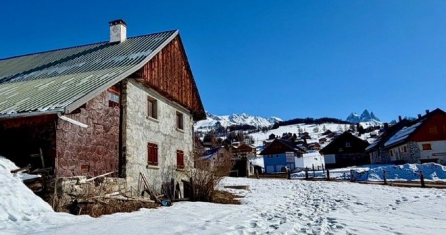 vente Ensemble immobilier Albiez Montrond