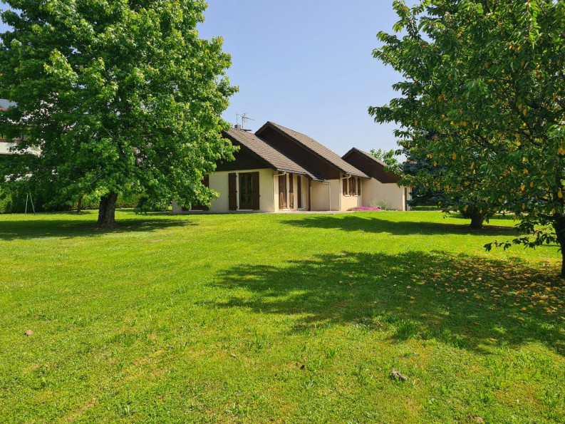 à vendre Maison Saint Vital - Photo 1