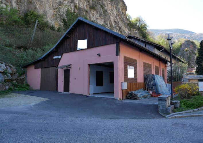 à vendre Entrepots et bureaux Salins Les Thermes