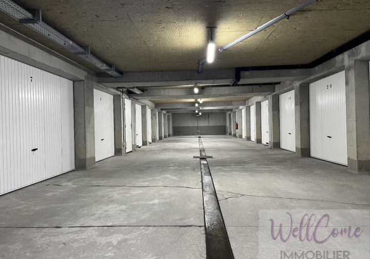 à vendre Garage La Biolle