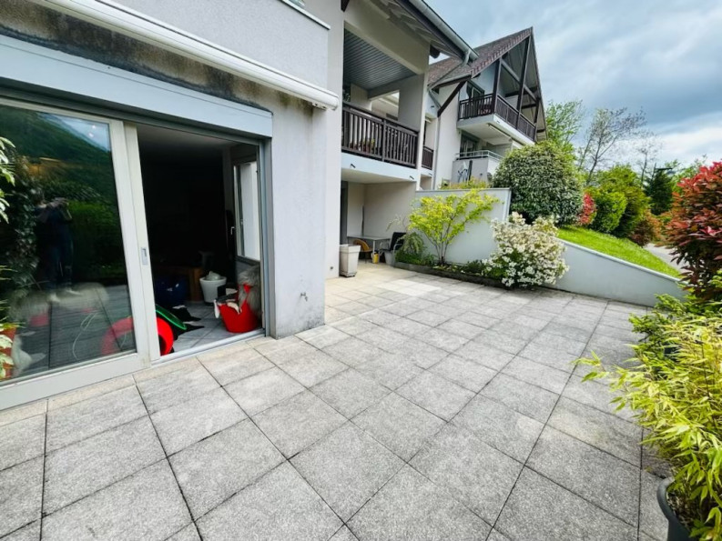 à vendre Appartement en rez de jardin Bluffy - Photo 1