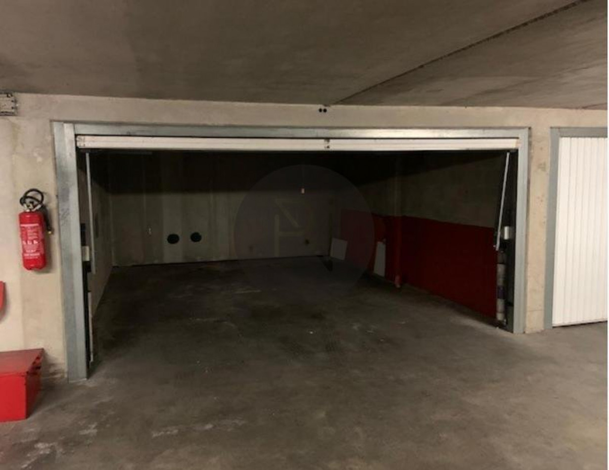 vente Garage Archamps - Photo 1