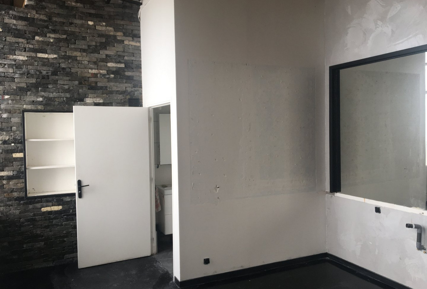 location Local commercial Paris 10eme Arrondissement - Photo 5