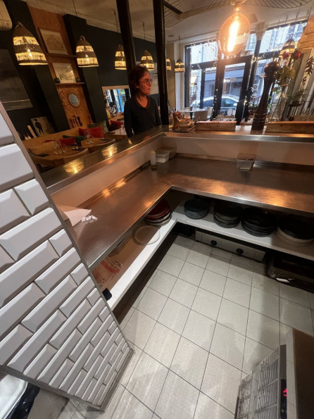 location Local commercial Paris 18eme Arrondissement - Photo 5