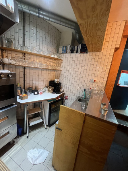 location Local commercial Paris 18eme Arrondissement - Photo 7