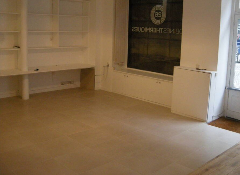 location Local commercial Paris 15eme Arrondissement - Photo 3