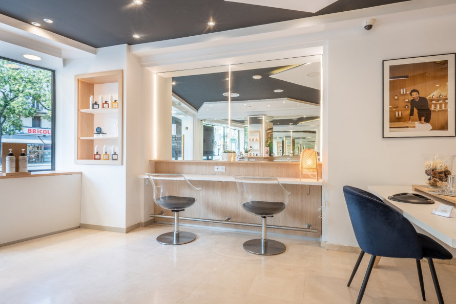 location Local commercial Paris 16eme Arrondissement - Photo 4