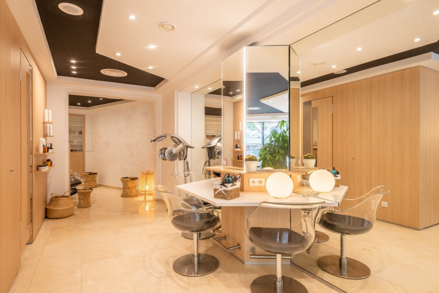 location Local commercial Paris 16eme Arrondissement - Photo 2