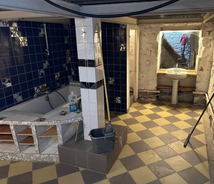 location Local commercial Paris 20eme Arrondissement - Photo 6