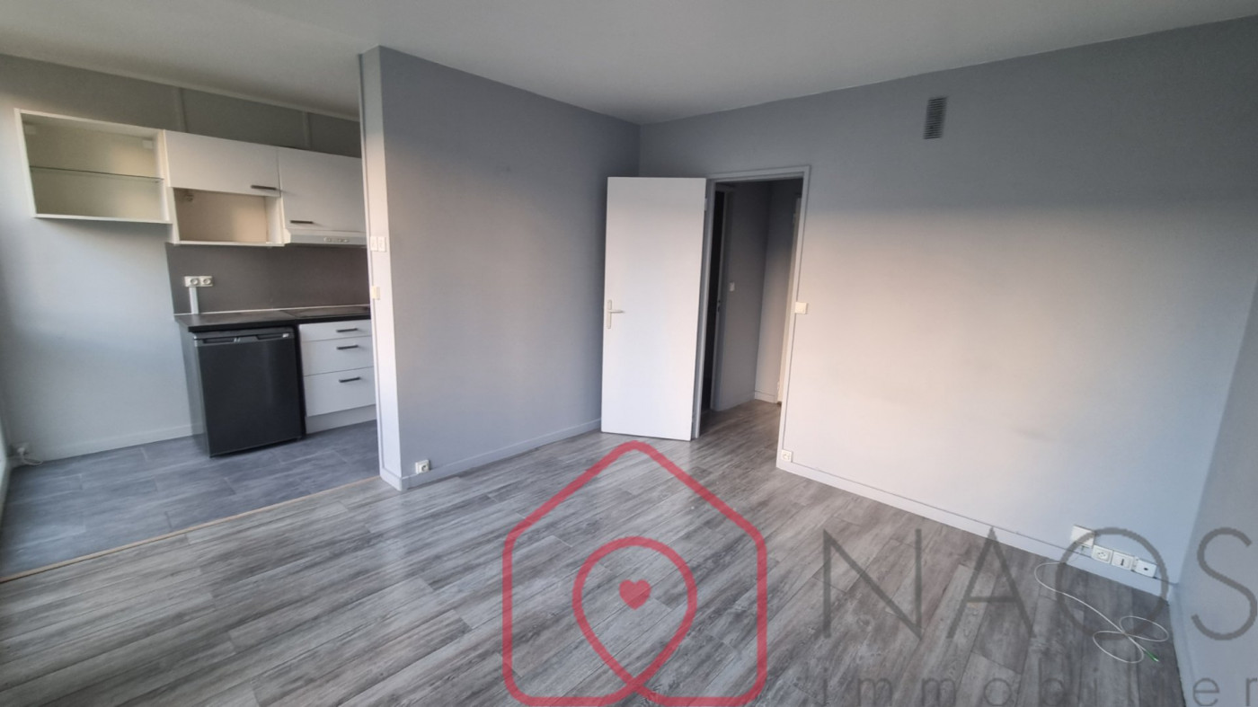 vente Studio Meudon La Foret - Photo 1