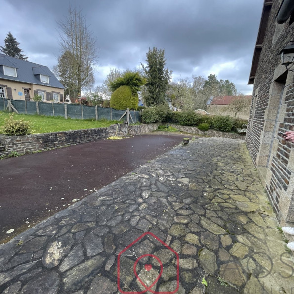 vente Maison en pierre Saint Hilaire Du Harcouet - Photo 1