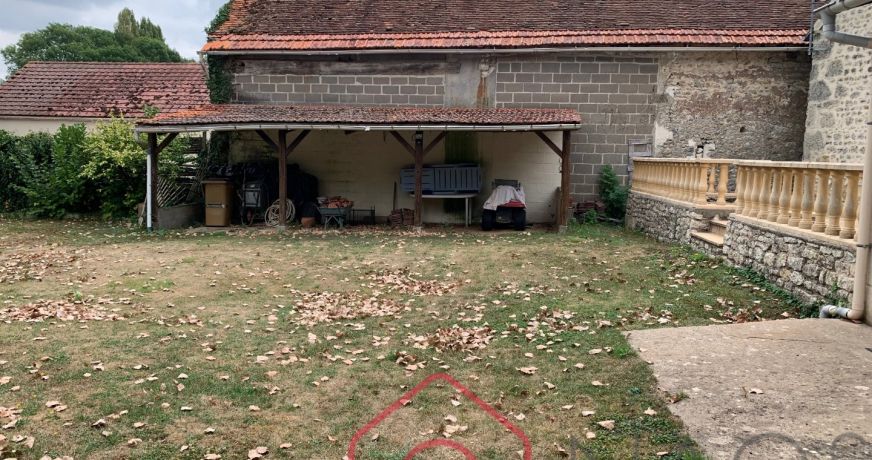 vente Longere Puiseaux