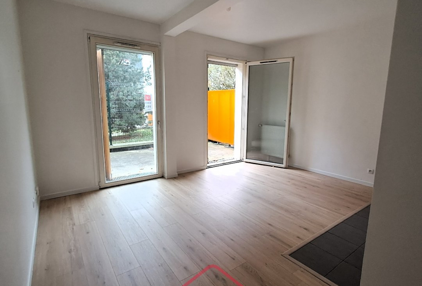 vente Appartement Villeneuve La Garenne - Photo 1