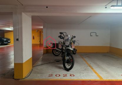 vente Parking intérieur Suresnes