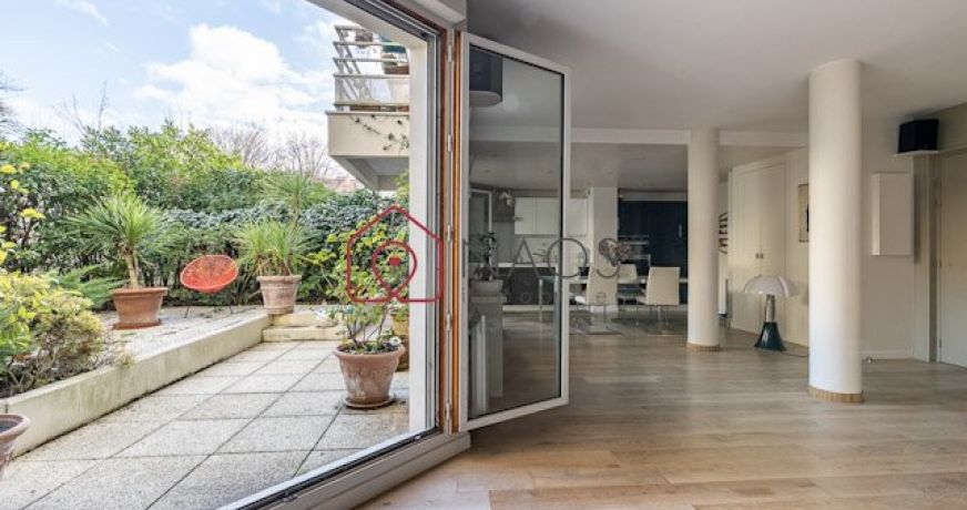 location Appartement en rez de jardin Suresnes