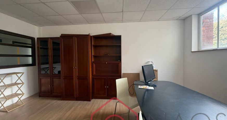 vente Locaux d'activité Floing