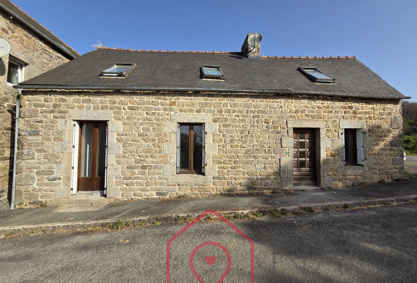vente Maison Saint Adrien - Photo 1