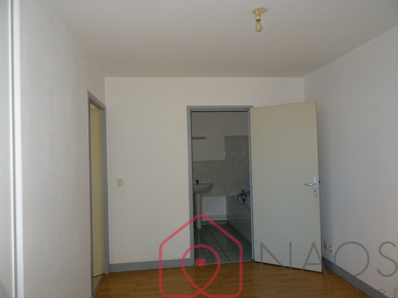location Appartement en résidence Aubigny Sur Nere - Photo 5