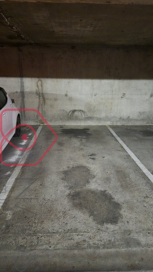 vente Parking intérieur Meudon La Foret - Photo 1