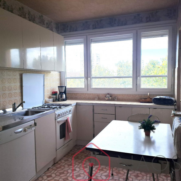 vente Appartement Villeneuve La Garenne - Photo 2