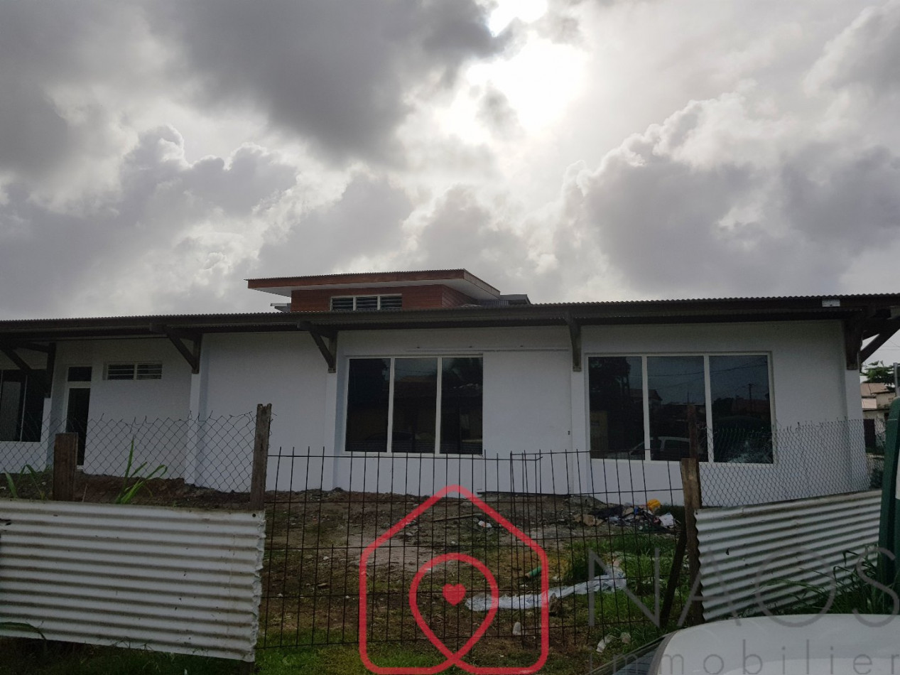 vente Local commercial Cayenne - Photo 1