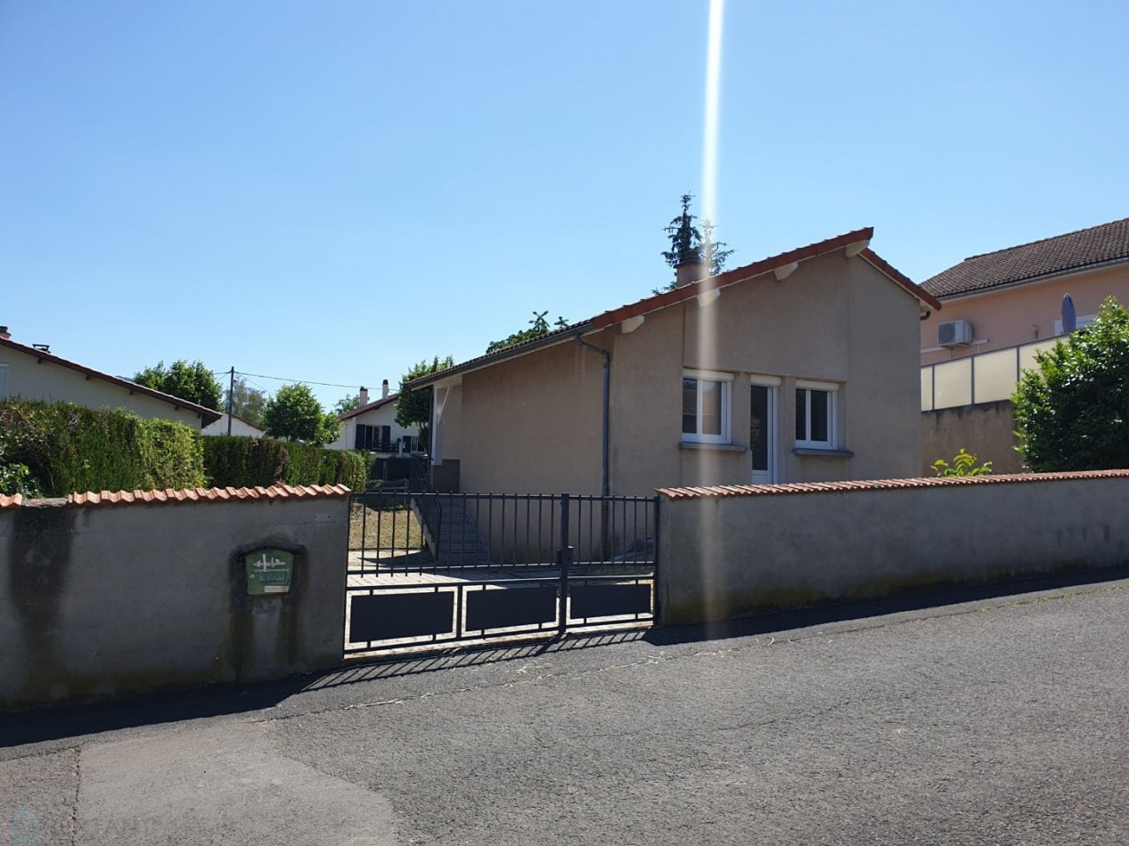 vente Maison individuelle Les Martres De Veyre - Photo 1