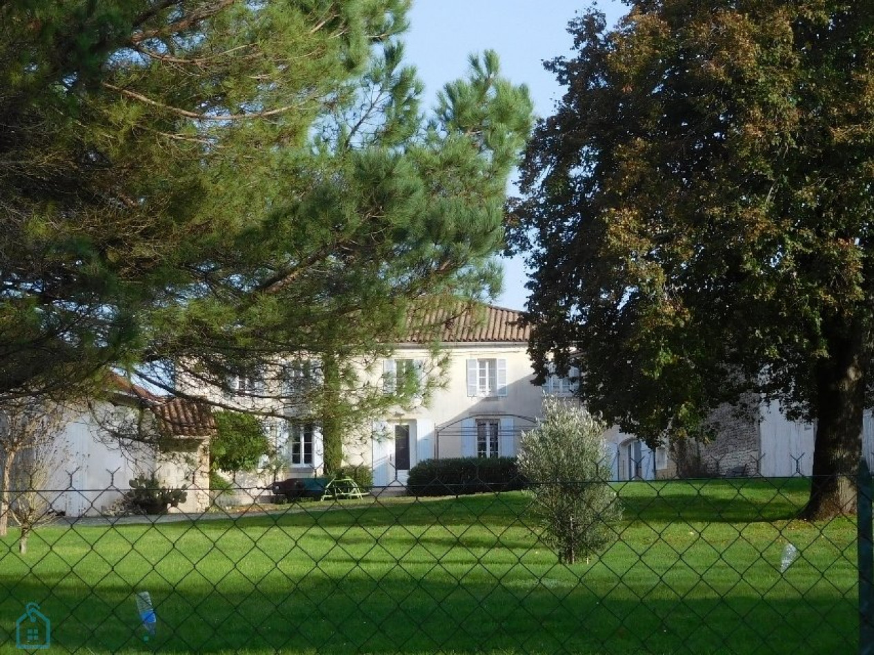 vente Propriété Bran - Photo 1