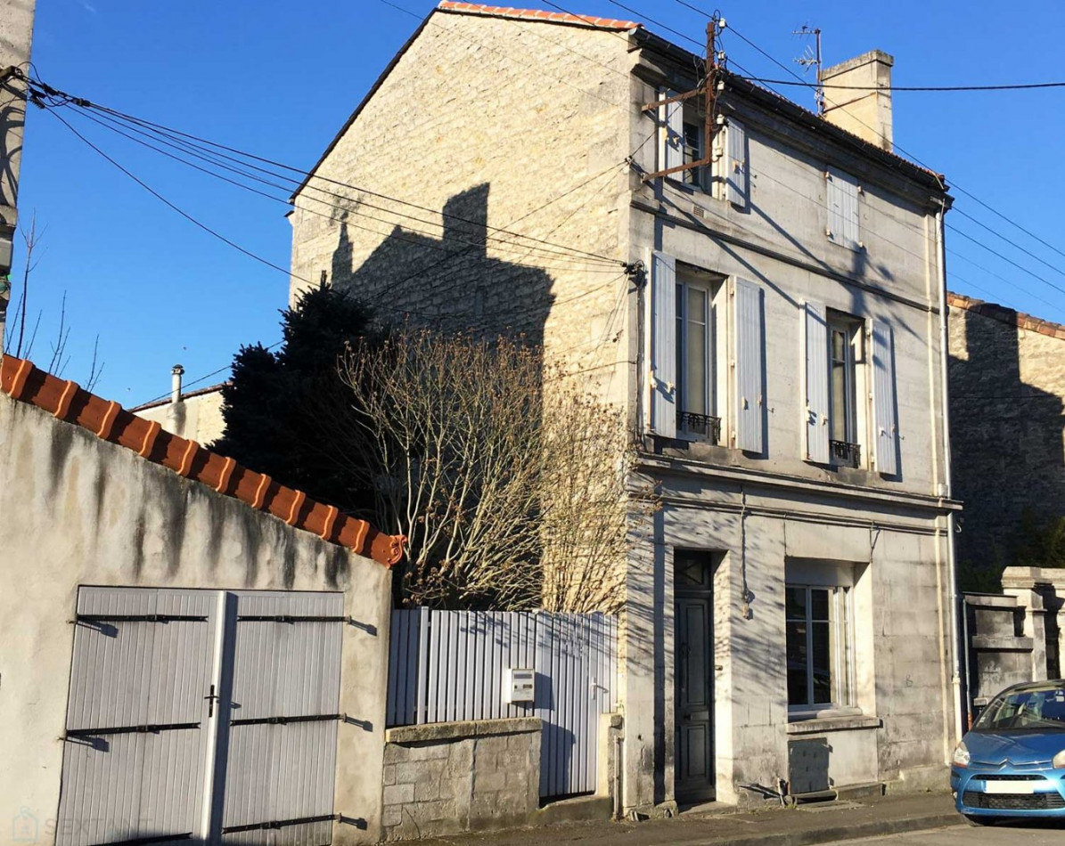 vente Maison de ville Angouleme - Photo 1