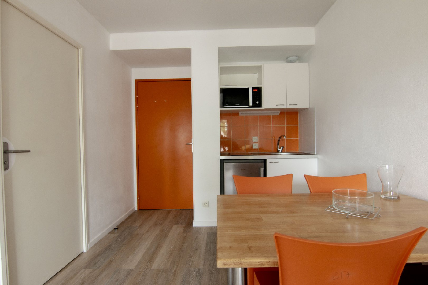 vente Appartement en résidence Nimes - Photo 1