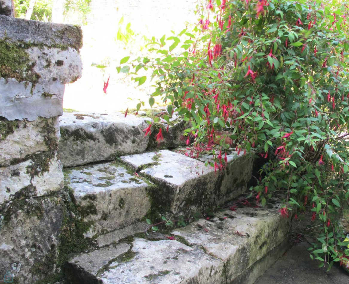 vente Maison de ville Ruffec - Photo 3