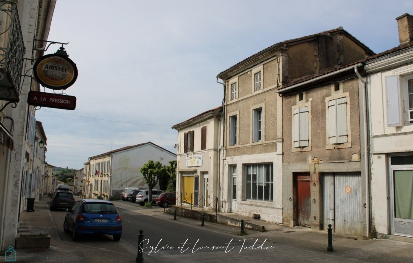 vente Maison à rénover Baignes Sainte Radegonde - Photo 1