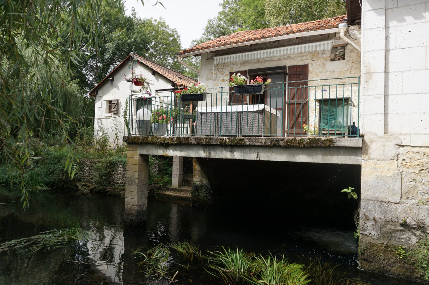 Vente moulin Champagnac de belair, 115m² 5000m² 5 pièces 346 000€