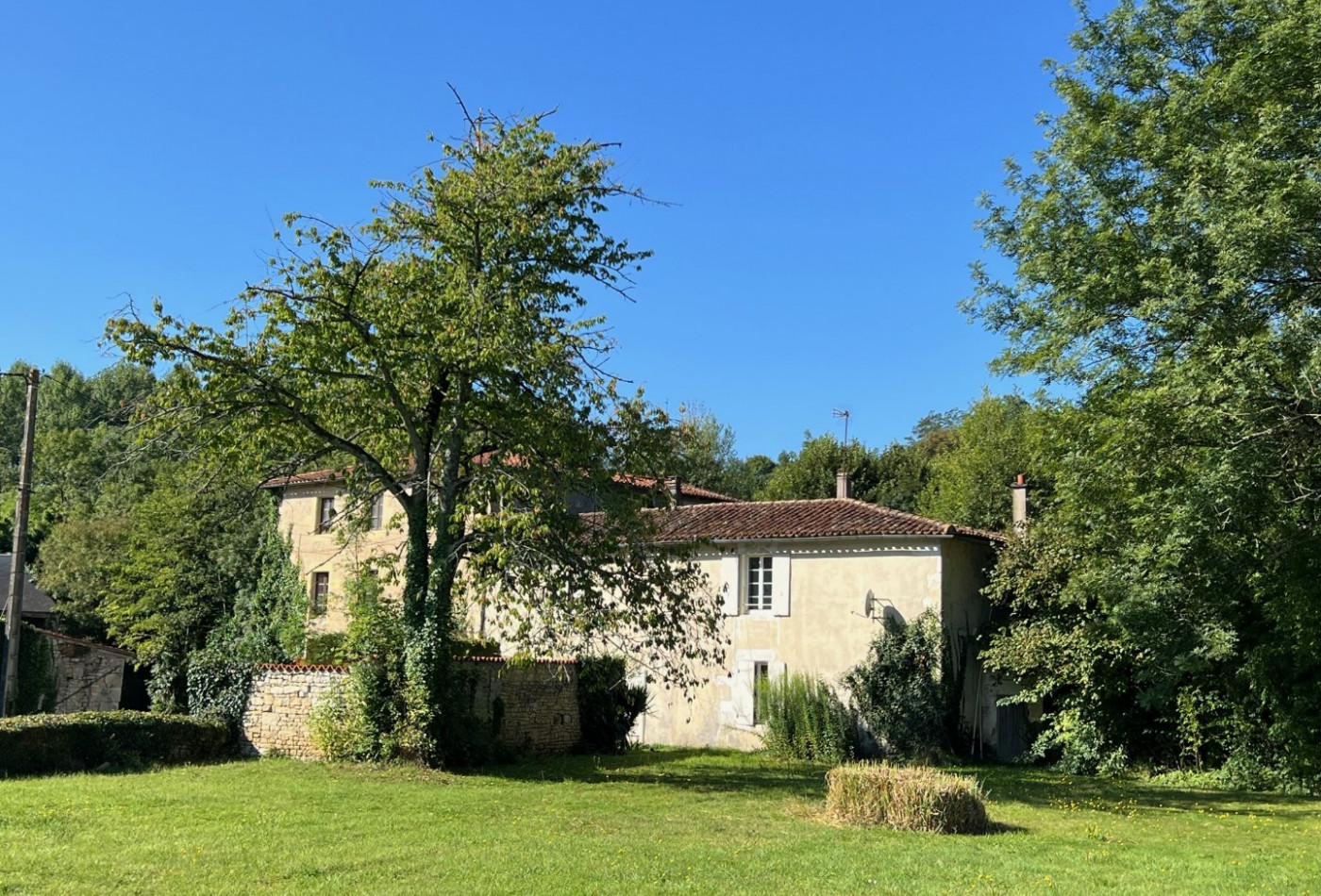 vente Propriété pied dans l'eau Saint Maixent L'ecole - Photo 1