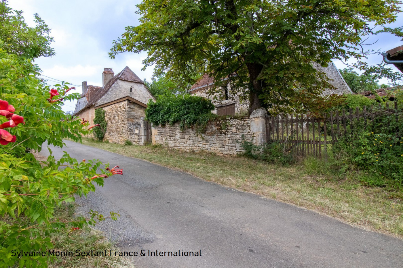 vente Maison en pierre Chourgnac - Photo 1