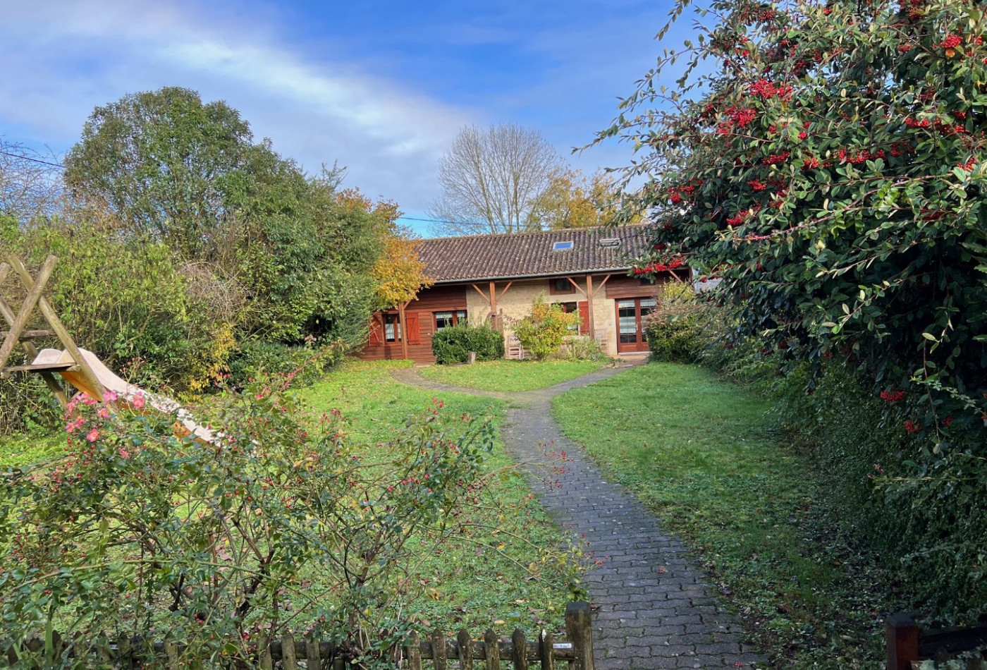 vente Corps de ferme Lezay - Photo 1