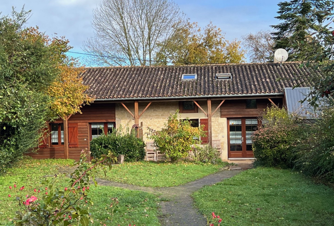 vente Corps de ferme Lezay - Photo 2