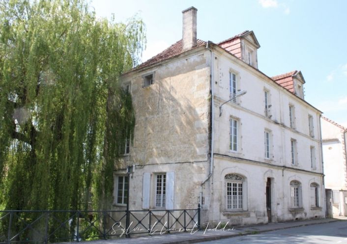 vente Maison bourgeoise Barbezieux Saint Hilaire